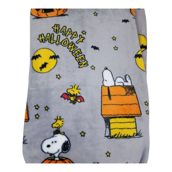 Peanuts Happy Halloween Pet Throw By Berkshire 60" x 70" Fleece Blanket Pumpkin - Picture 3 of 11